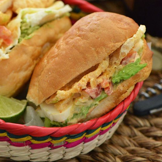 Lonche de Huevo al Gusto Ch
