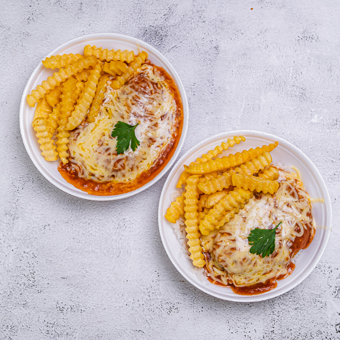 02 unidades de Parmegiana com Fritas, Acompanha arroz branco e fritas