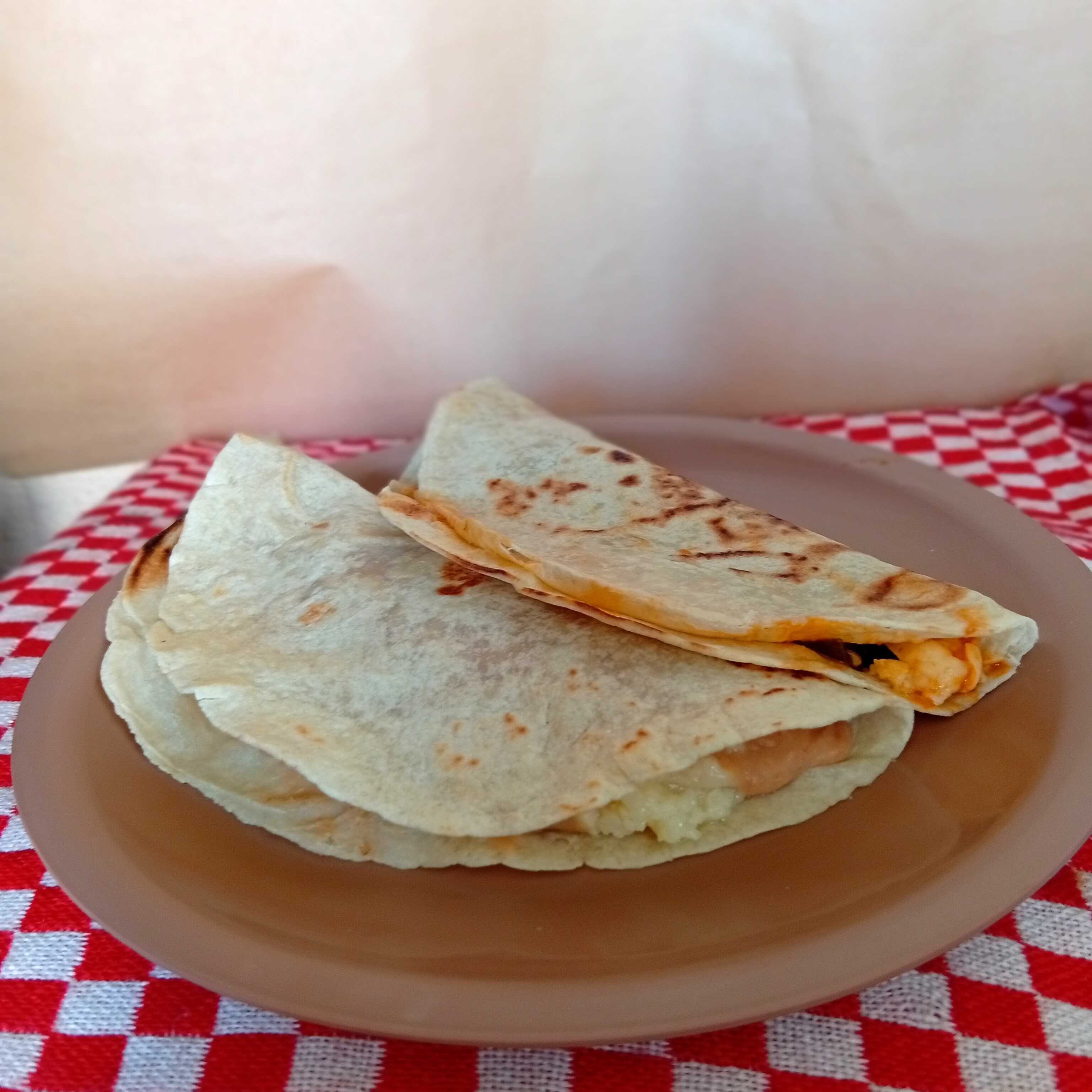Taco de Frijoles con Queso