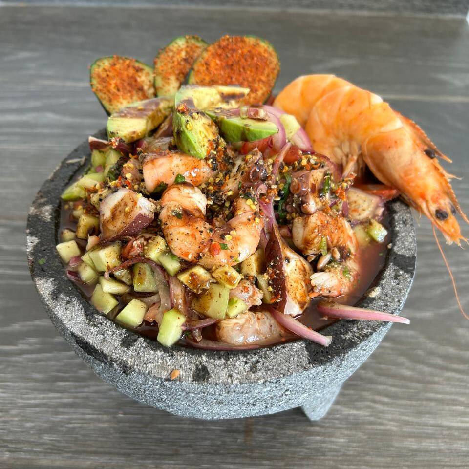 Molcajete Mixto
