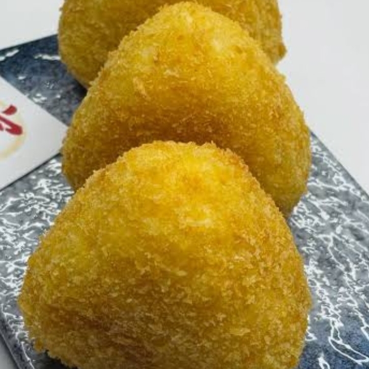 Onigiri Queso Fresa