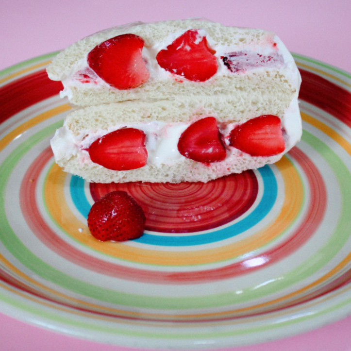 Sándwich de Fresas con Crema