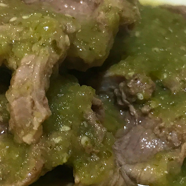 Taco Acorazado de Bistec en Salsa Verde