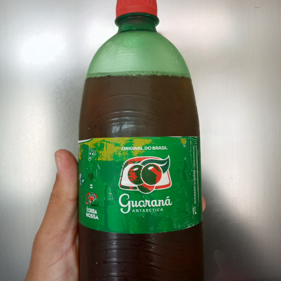 Garrafa de refrigerante 2L