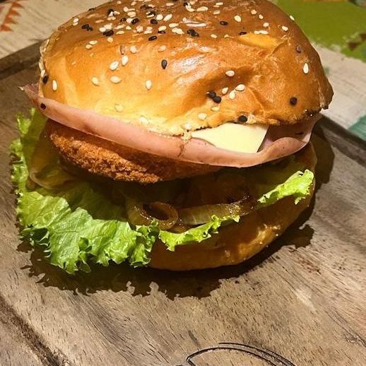 Hamburguesa Hawaiana
