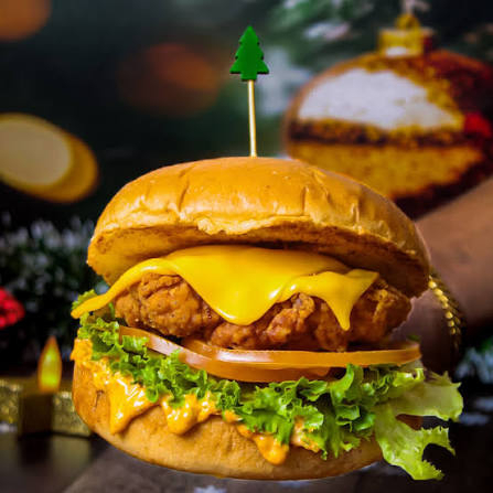 Burger artesanal de Pollo + Papas a la francesa
