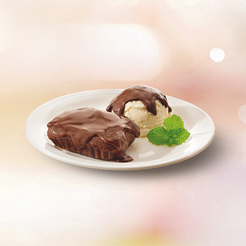 Bolinho macio por fora, cremoso por dentro, acompanhado de sorvete. Uma explosão de sabor!