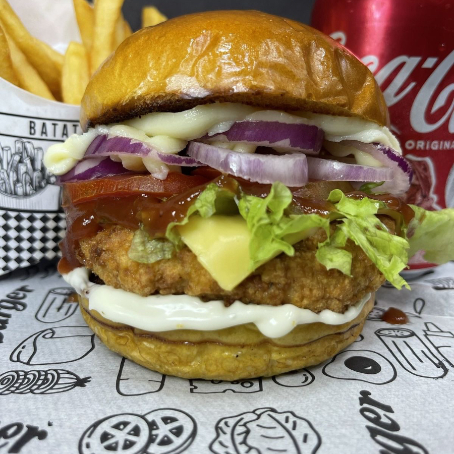 Pão Bola, Frango, Queijo, Presunto, Salada, Batata Palha