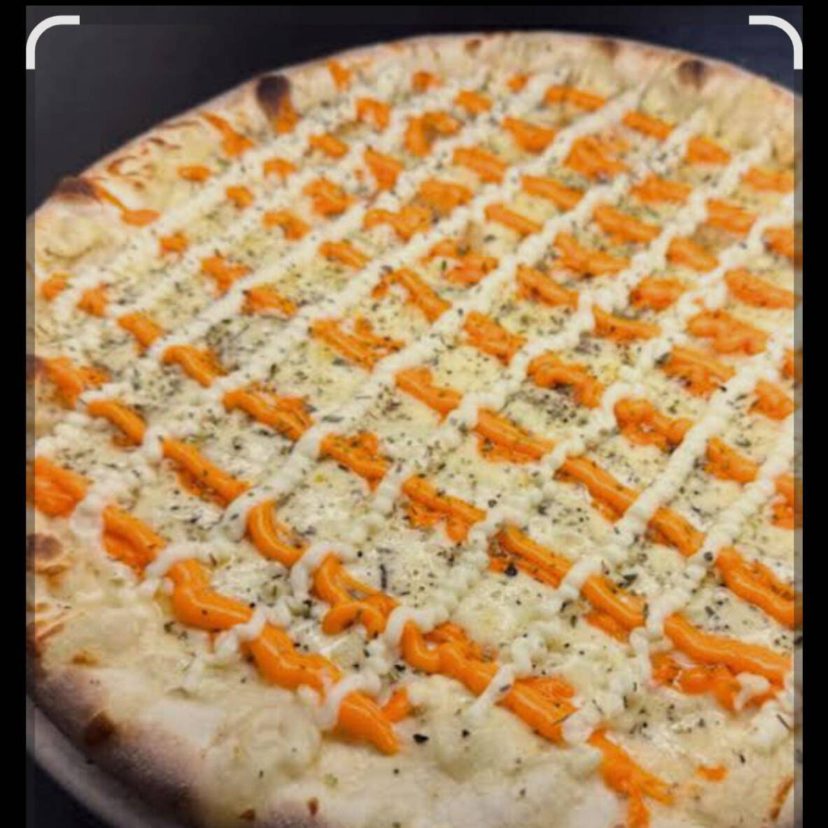molho, mussarela , provolone , catupiry , chedda e oregano