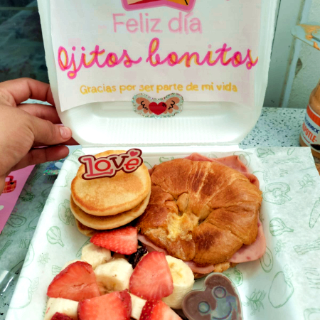Desayuno Sorpresa <3 ( personaliza en comentarios)