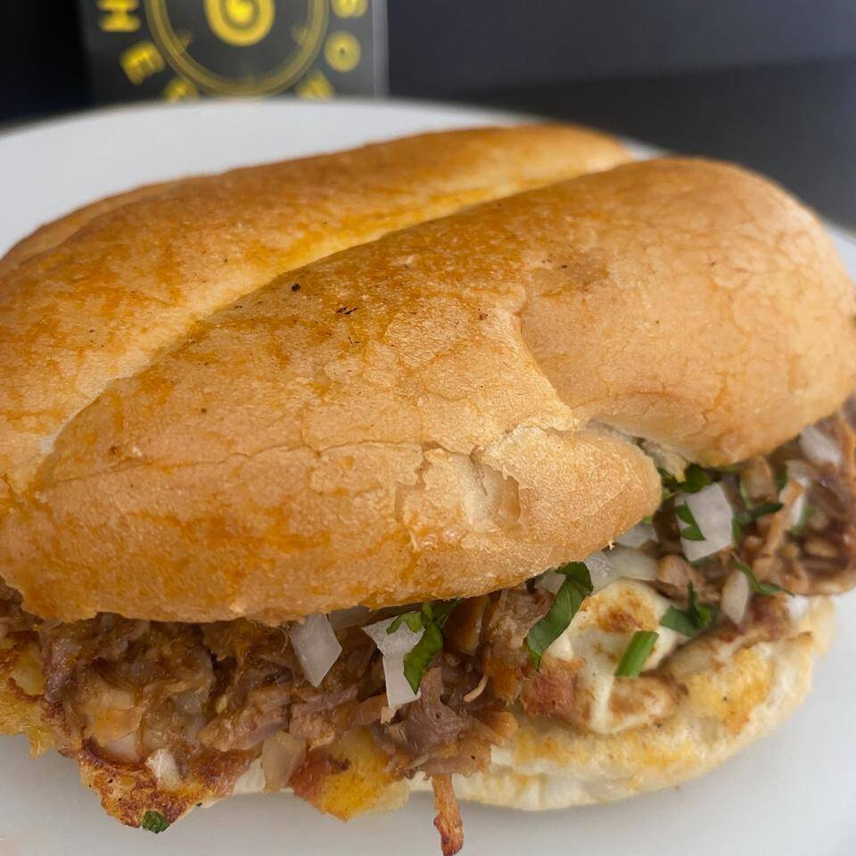 Torta de Birria