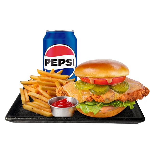 SANDWICH DE POLLO ESPECIAL + PAPAS FRITAS + REFRESCO LATA