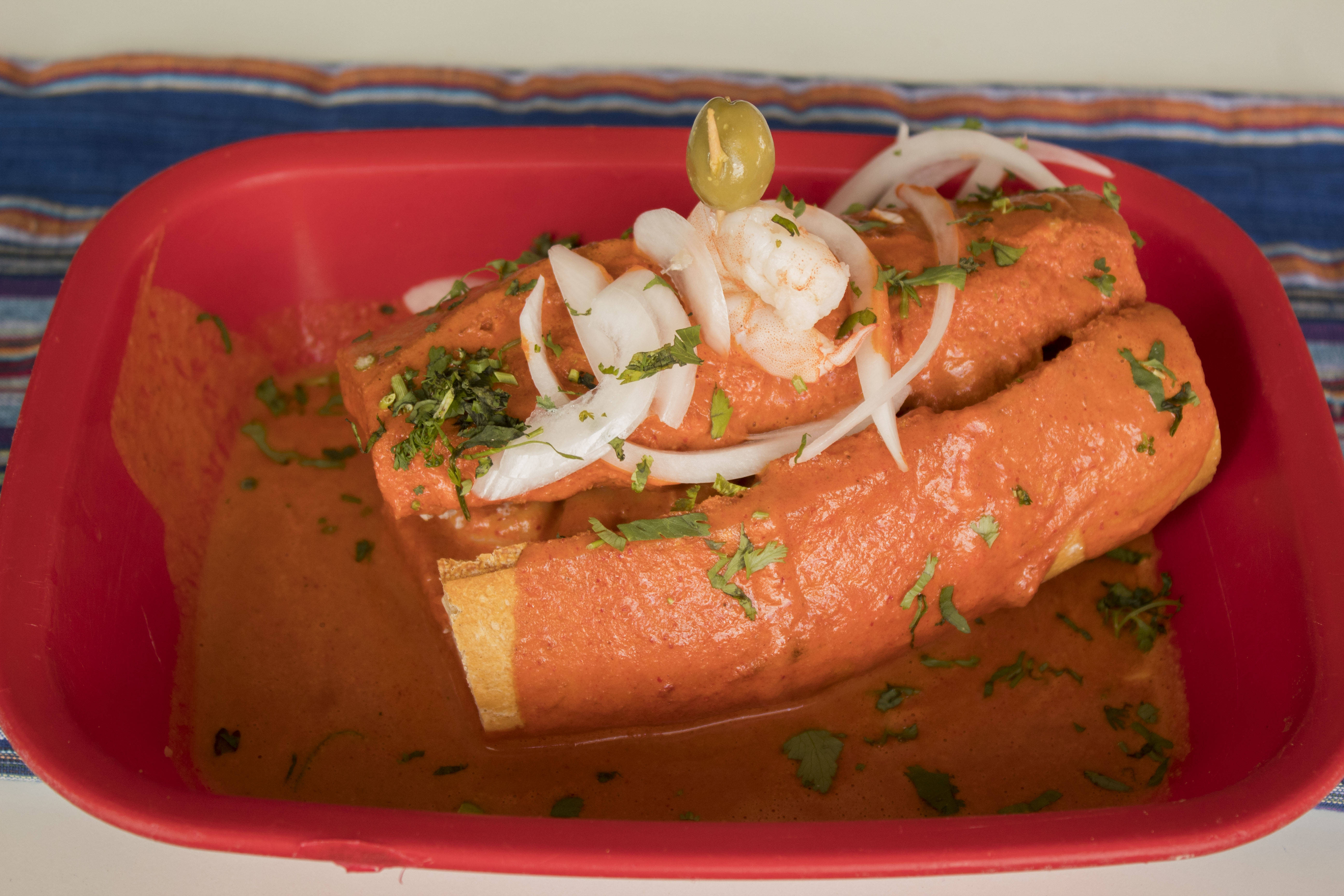 Torta Ahogada de Camarón