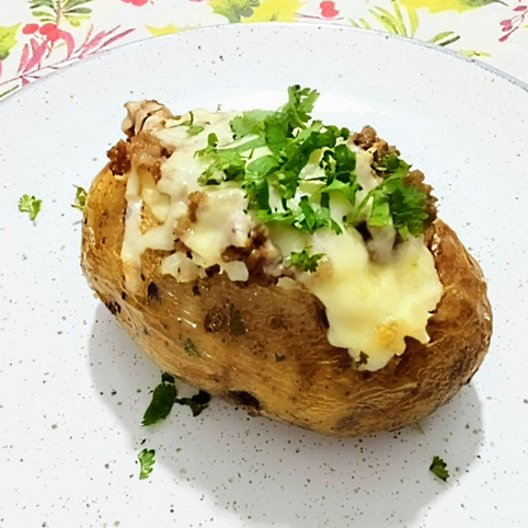 papa rellena de barbacoa