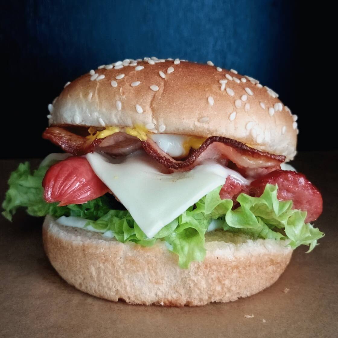 Salchy Burger Rex