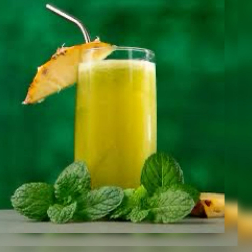 suco de polpa de abacaxi com hortelã, garrafinha 500 ml