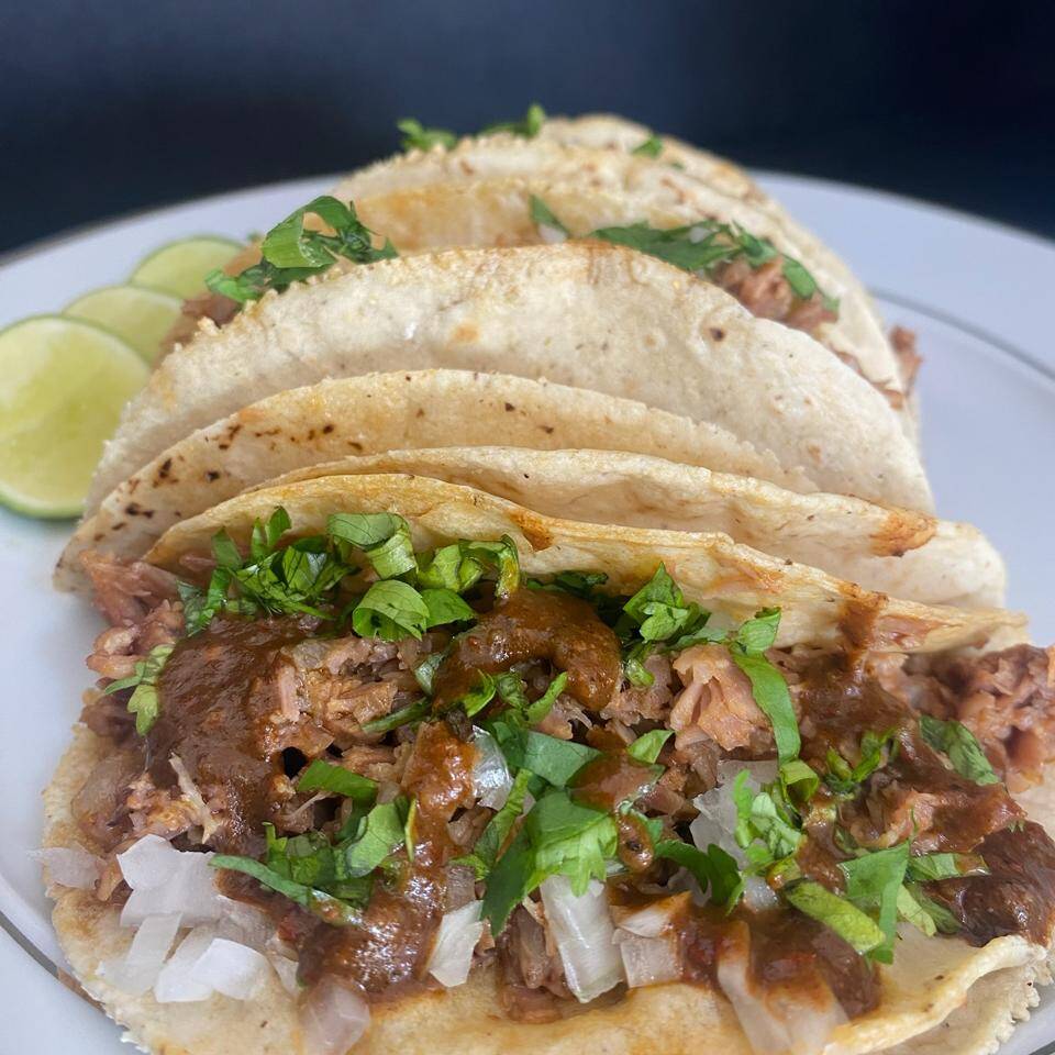 Combo Familiar (16 Tacos + 2L de Consomé)