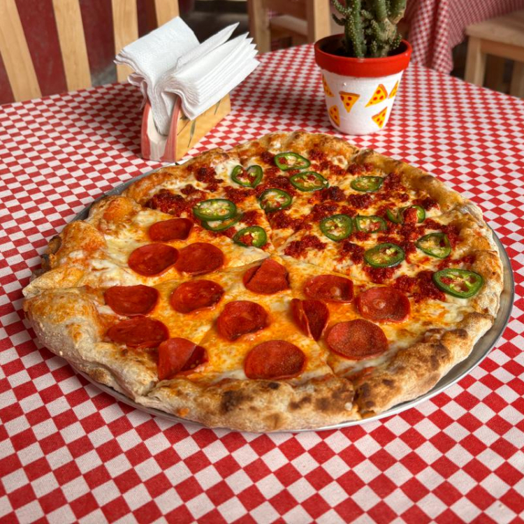 Pizza Mitad y Mitad - Grande