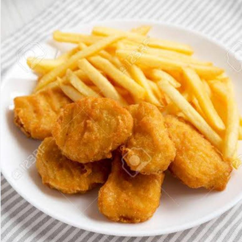 Nuggets de Pollo con Papas