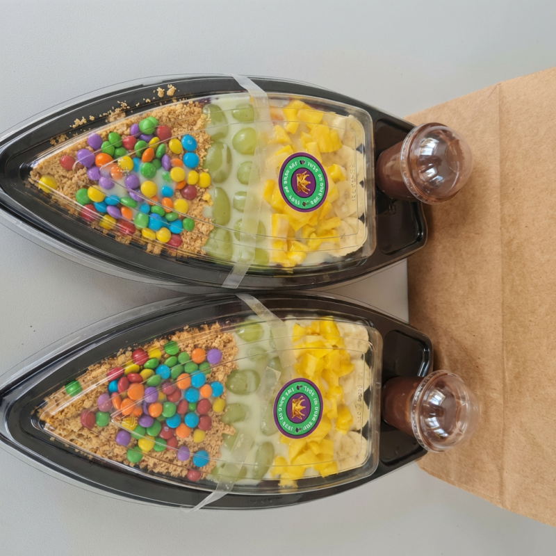 ATENÇÃO: Na compra de uma Barca vc leva outra de Graça deliciosa tamanho (P)
OBS: uma vai só o cupuaçu e as frutas eos acompanhamento q vc escolher
A outra vai só açai e as mesmas frutas e acompanhamento da primeira q vc escolheu. Ok
