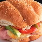 Torta Gigante Pierna-Milanesa Res-Quesillo-Piña