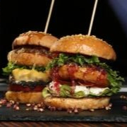 Combo Mega Hamburguesa + Papas + Bebida