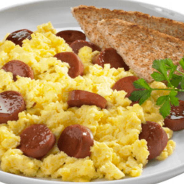 HUEVOS CON SALCHICHA