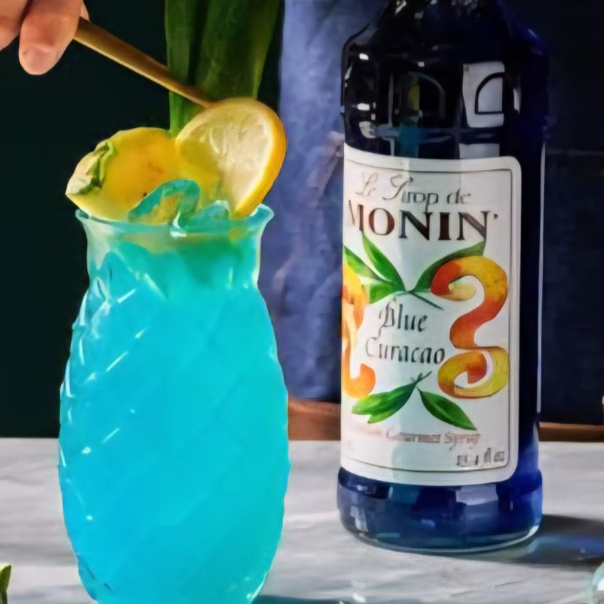Mango & Blue Curacao Drink
