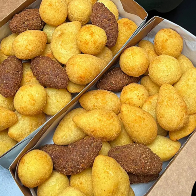 📌 descrição: 20 salgadinhos fritos tamanho festa (20–25g), crocantes e sequinhos. 🔥 SUPER OFERTA 99 – promoção por tempo limitado!