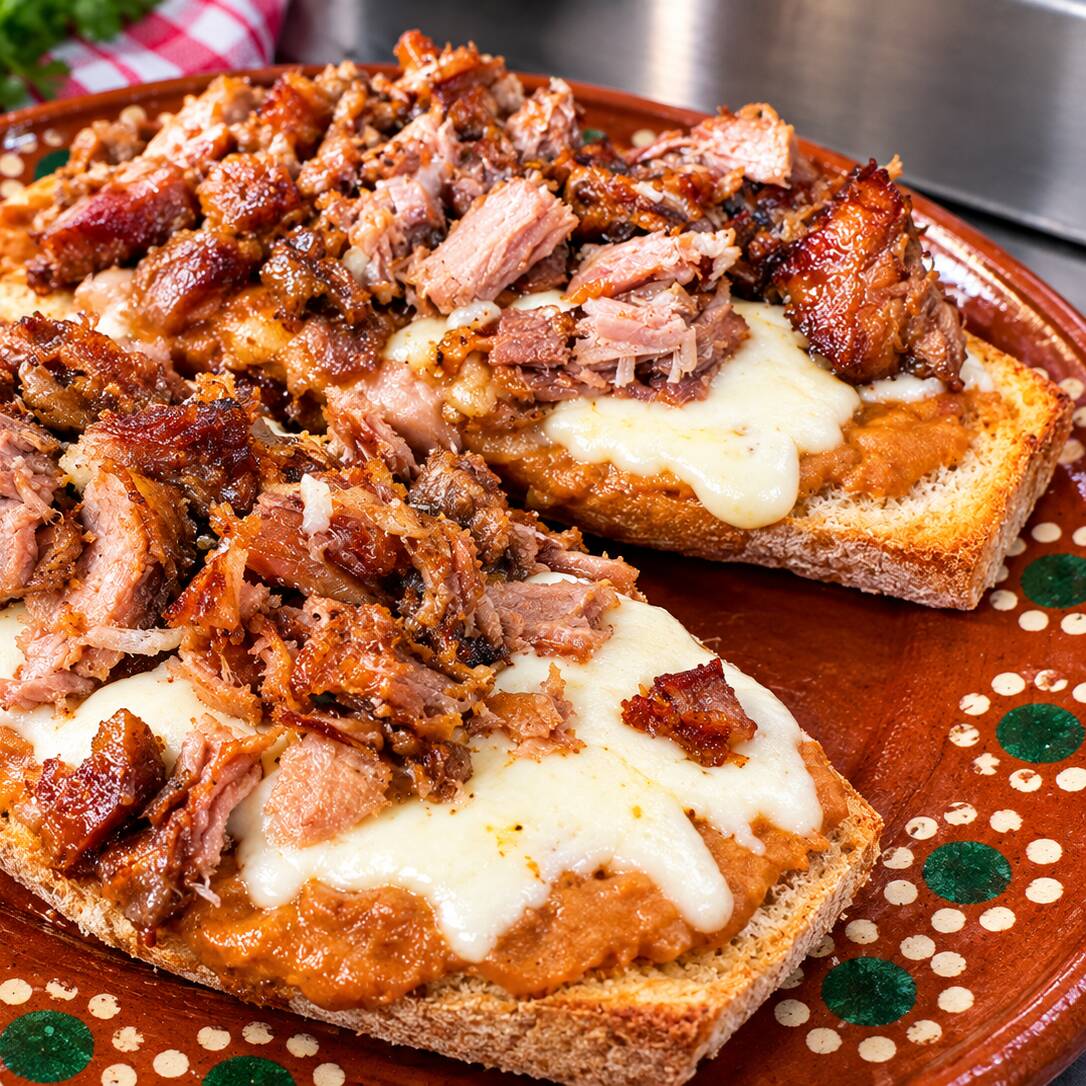 Mollete con Carne 2 pzas