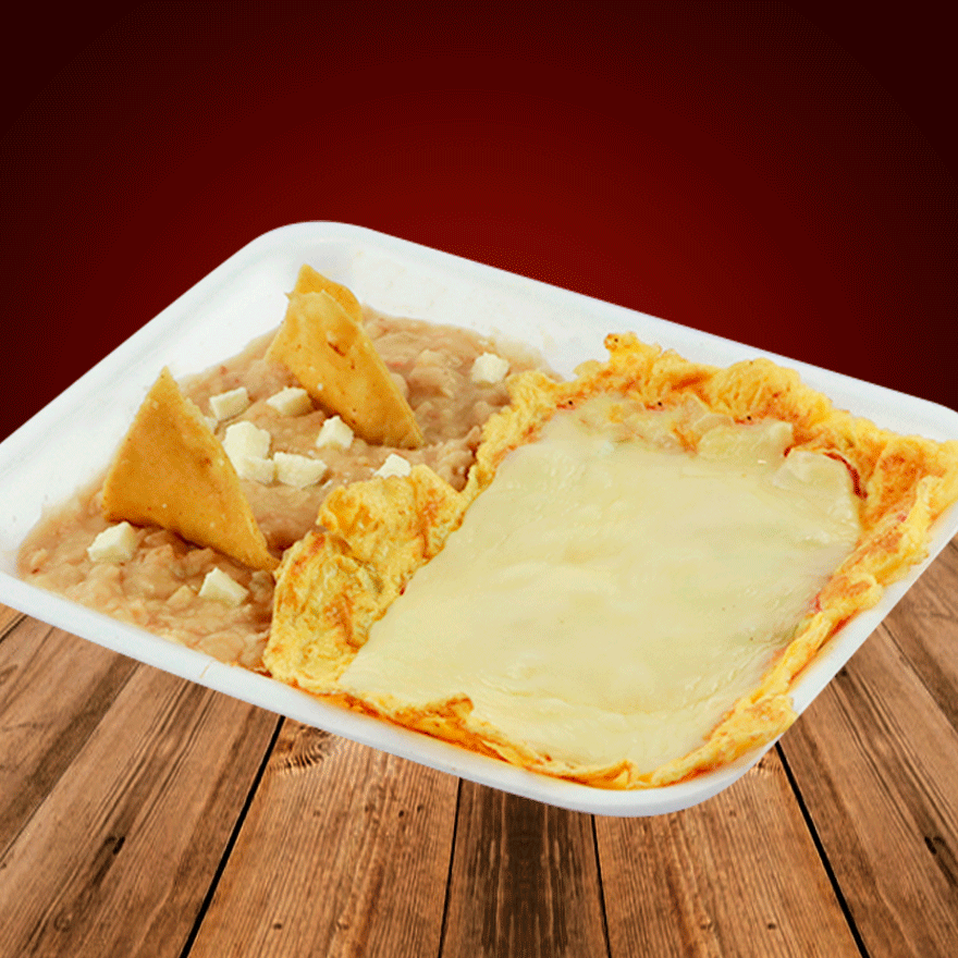 Omelet Con Queso Y Frijoles