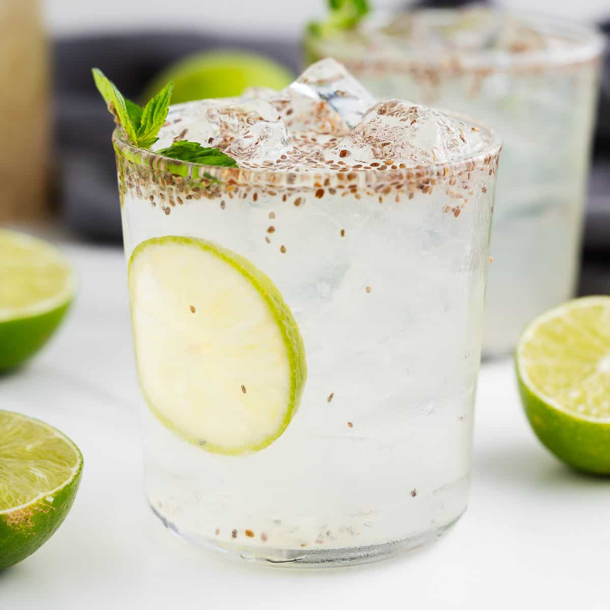 Agua de Limón con Chía