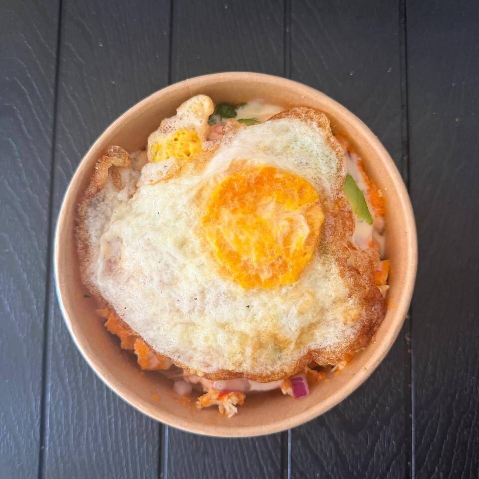 CHILAQUILES DE HUEVO ESTRELLADO