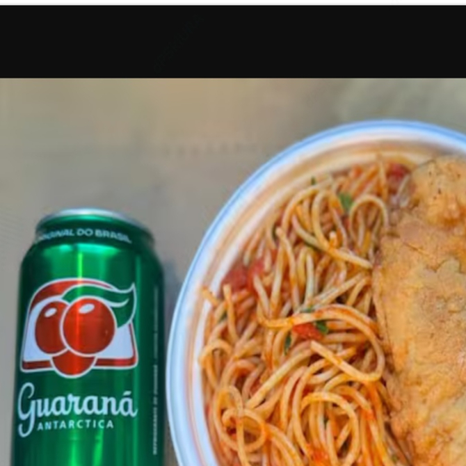 Marmita com delicioso filé de frango empanado na massa crocante acompanhado de macarrão espaguete ao molho de tomates. Acompanha refrigerante lata Guaraná Antárctica lata 350ml bem gelada. Marmita indicada para 01 pessoa. Serve 1 pessoa (400g)