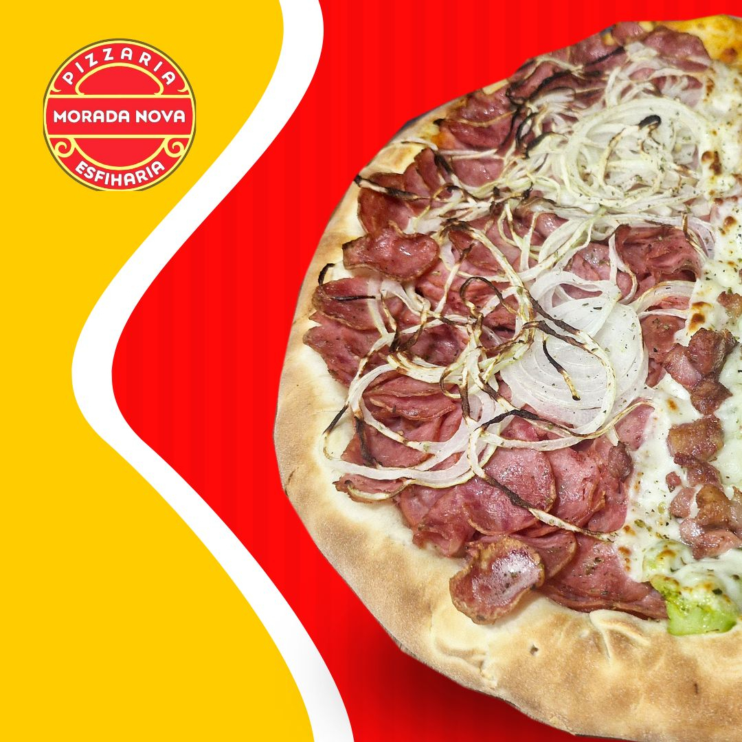 Calabresa fatiada com cebola