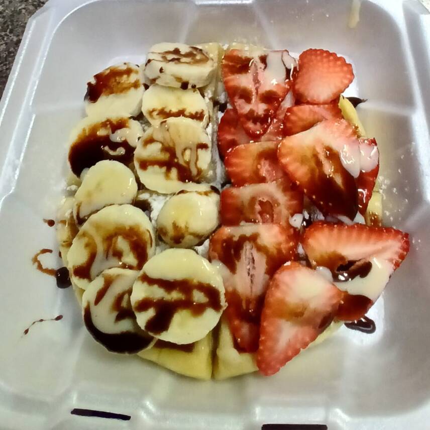 Wafle Fresa Plátano con Nutela