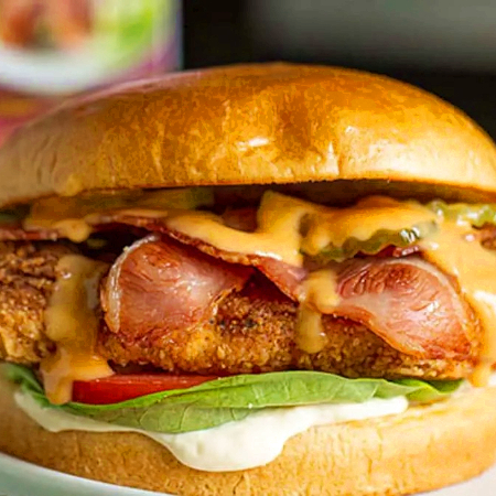 Chicken Burger + Papas Francesas + Gaseosa 250ml