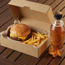 Combo especial para matar a fome com estilo, 1 lanche x bacon mais batata, acompanha batata frita 150 g, refri 200 ml.