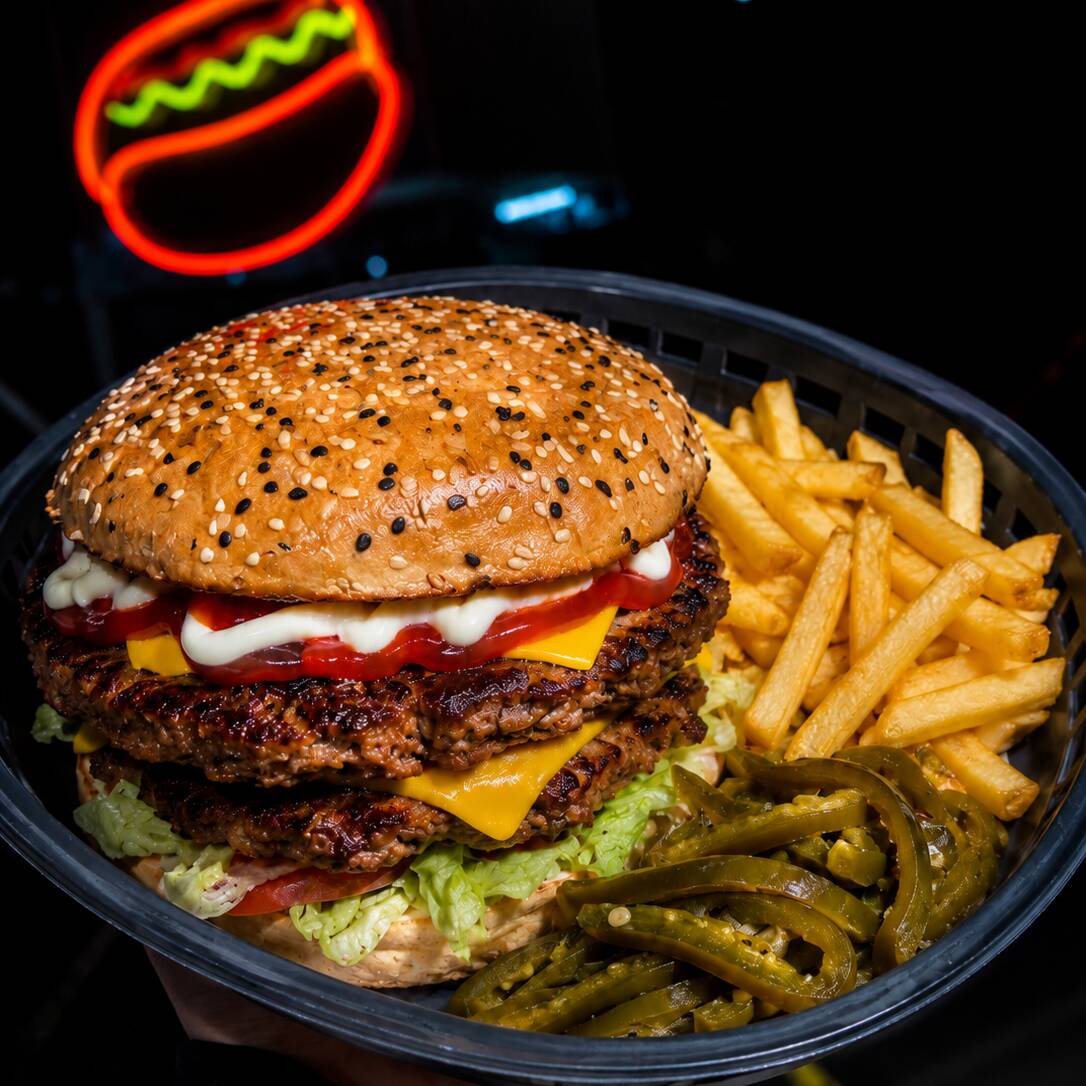 Pug Especial Doble Queso y Papas 🐾