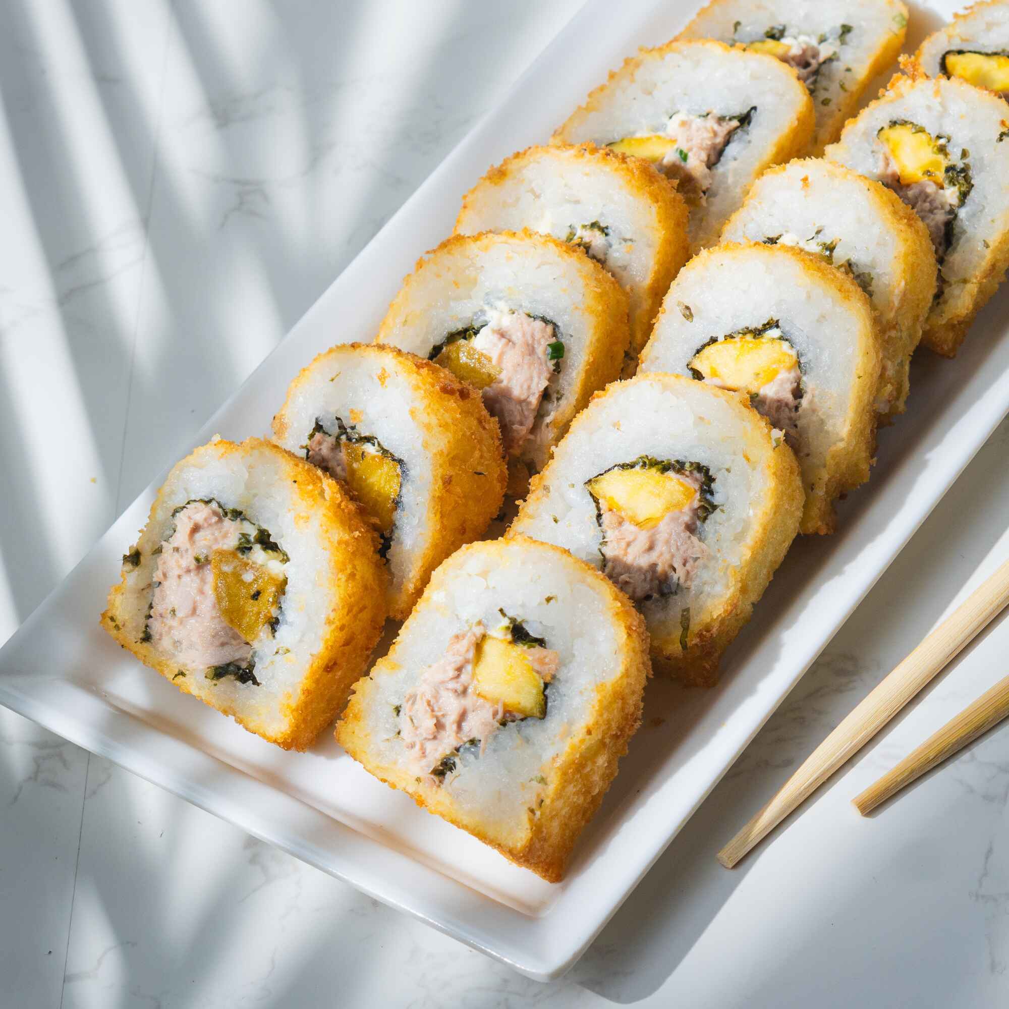 12 Bocados Atún Tempura Sushi