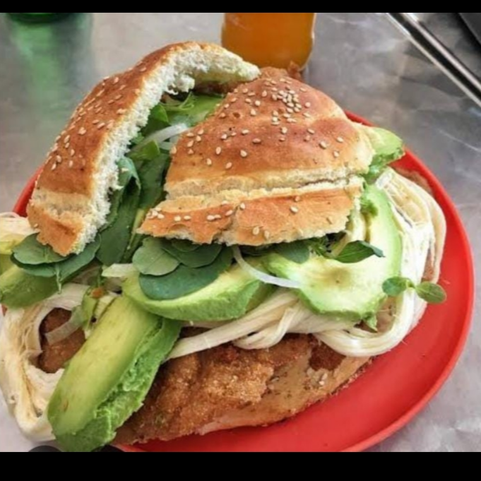 Cemita de Milanesa de Pollo