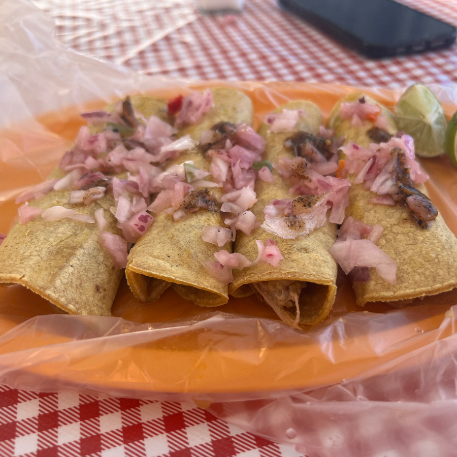 TACOS DE LECHÓN HORNEADO ORDEN (4)