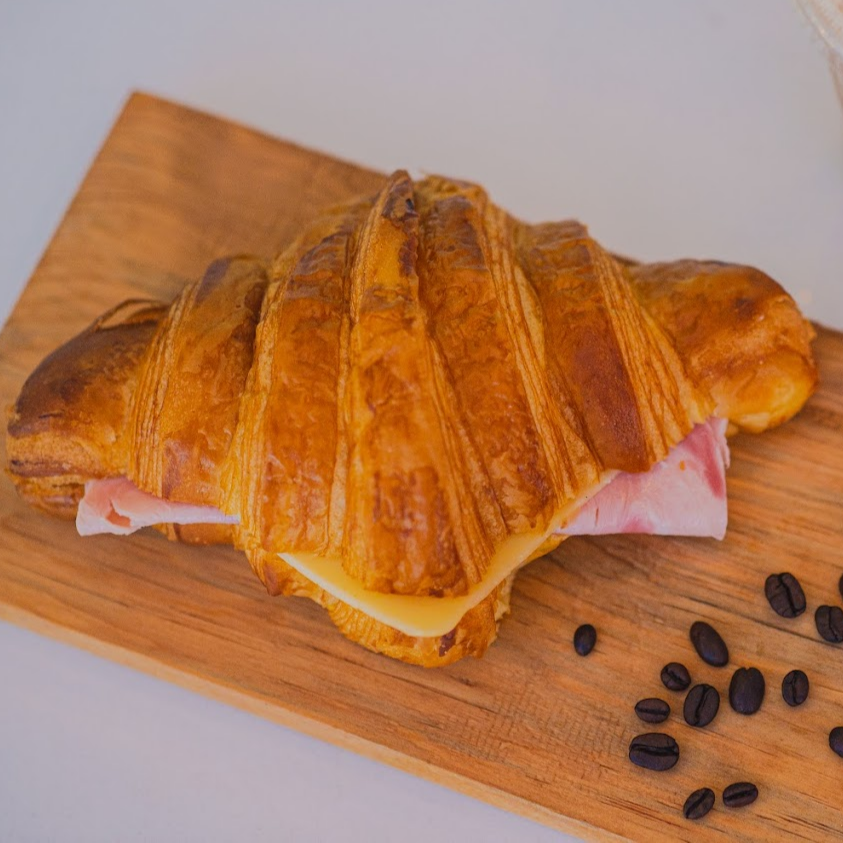 Croissant de Jamón y Queso