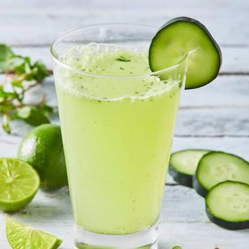 Agua de Limón con Pepino