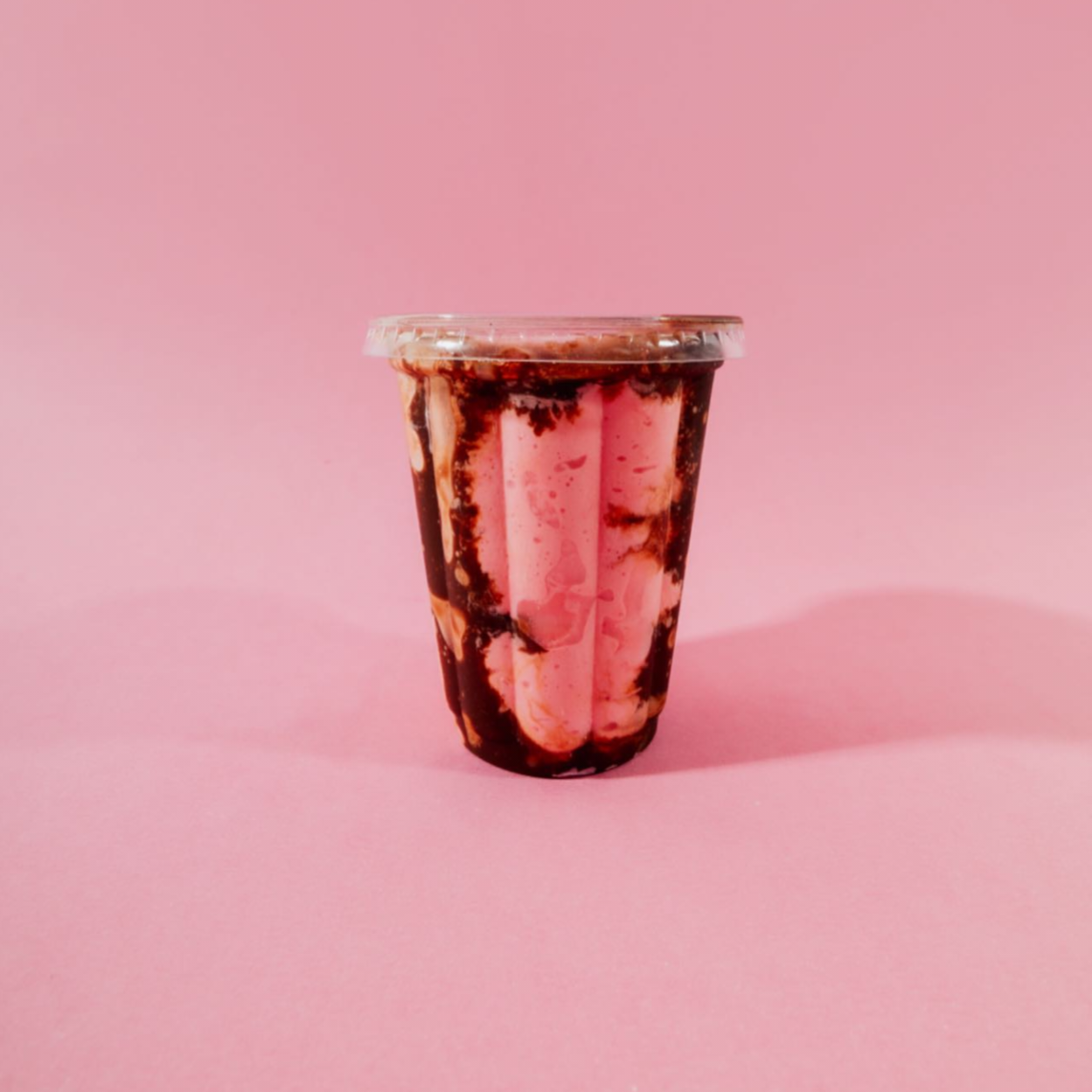 Vaso de Fresa con jarabe de Chocolate 🍓🍫