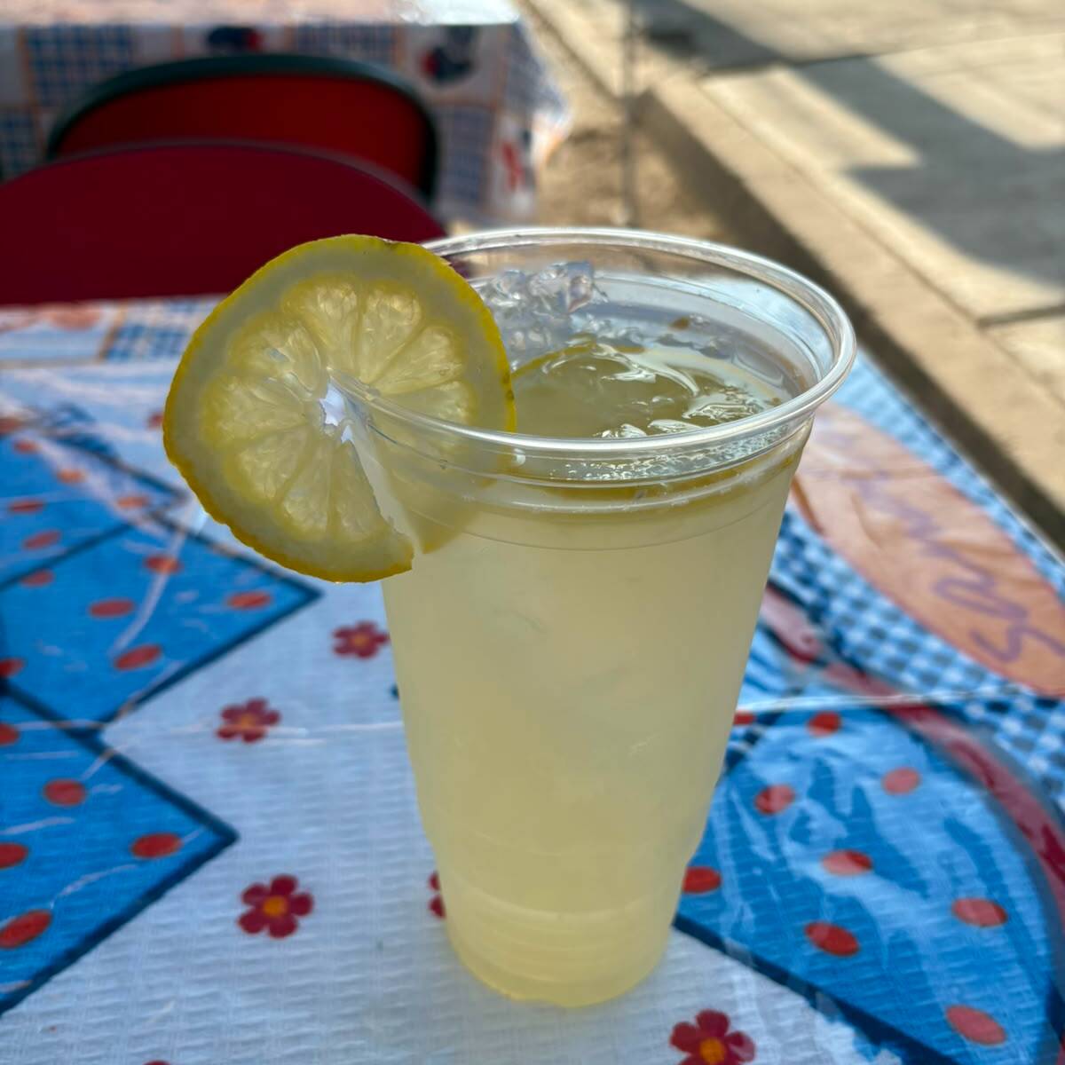 Agua de Limon Grande