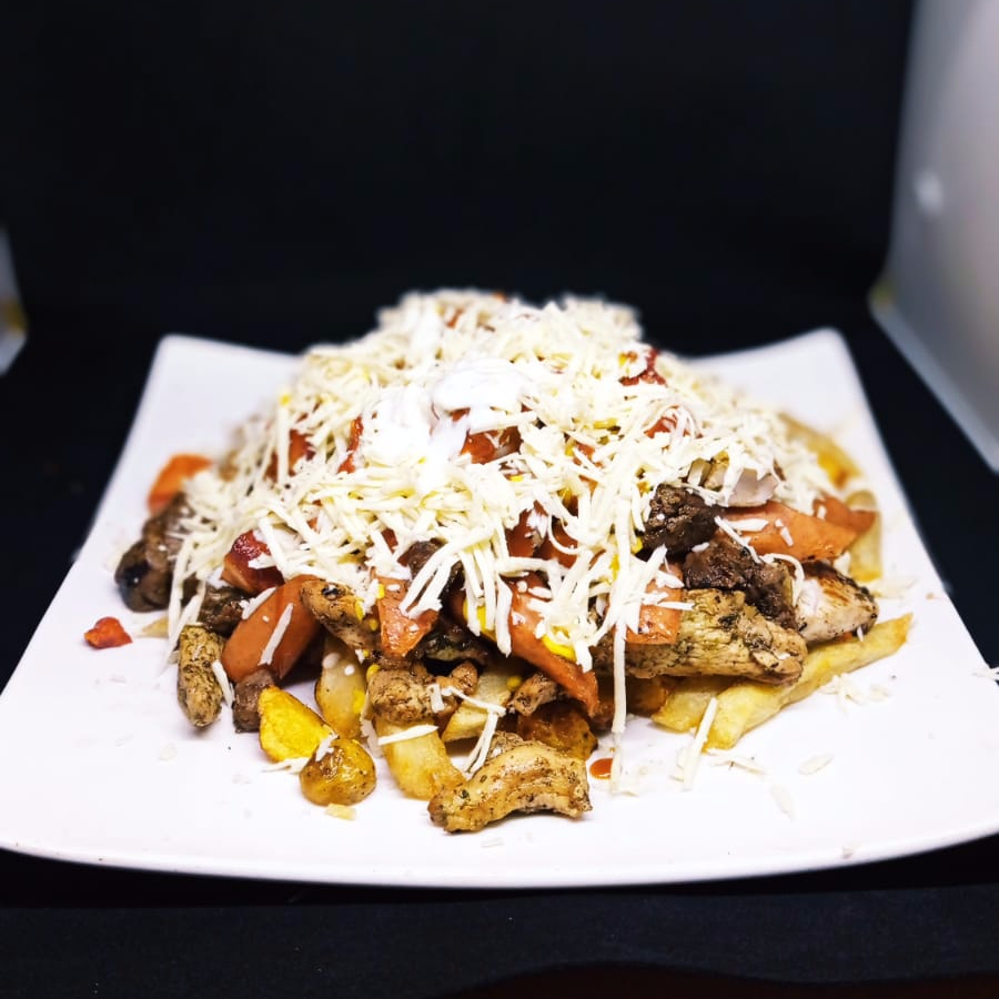 Salchipapa Super Especial