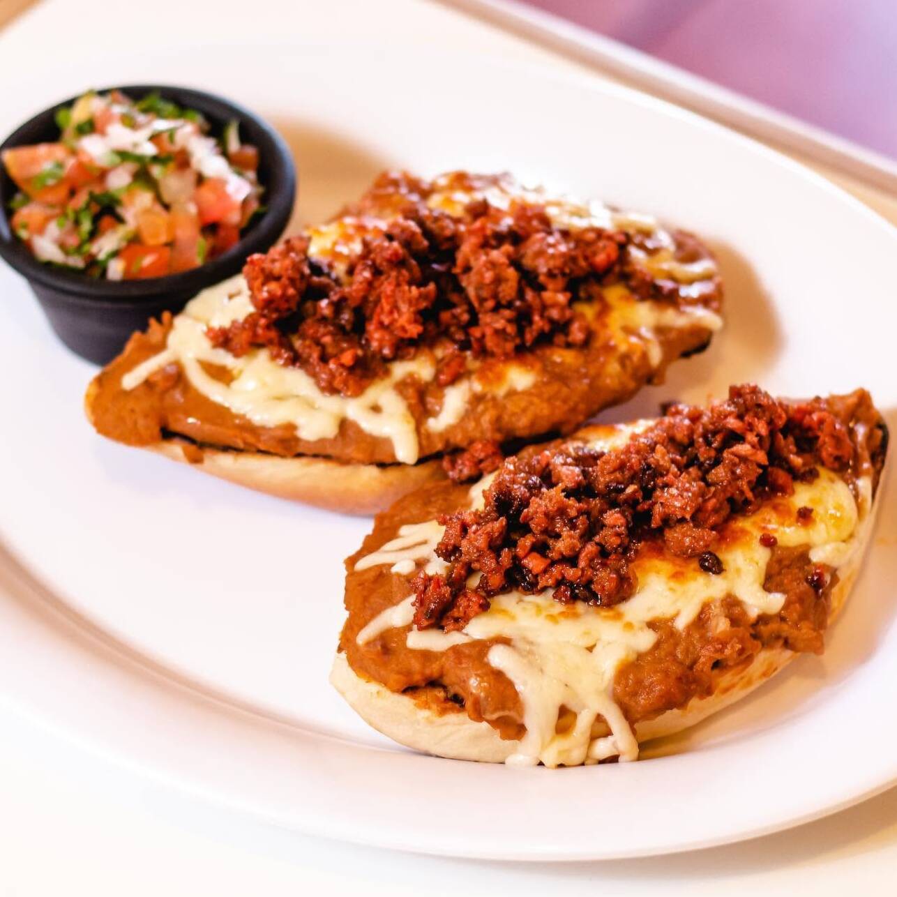 Mollete con Carne