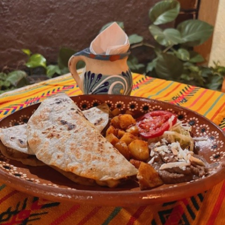Quesadilla de Chicharron Prensado
