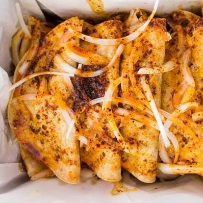 Taco de canasta cochinita